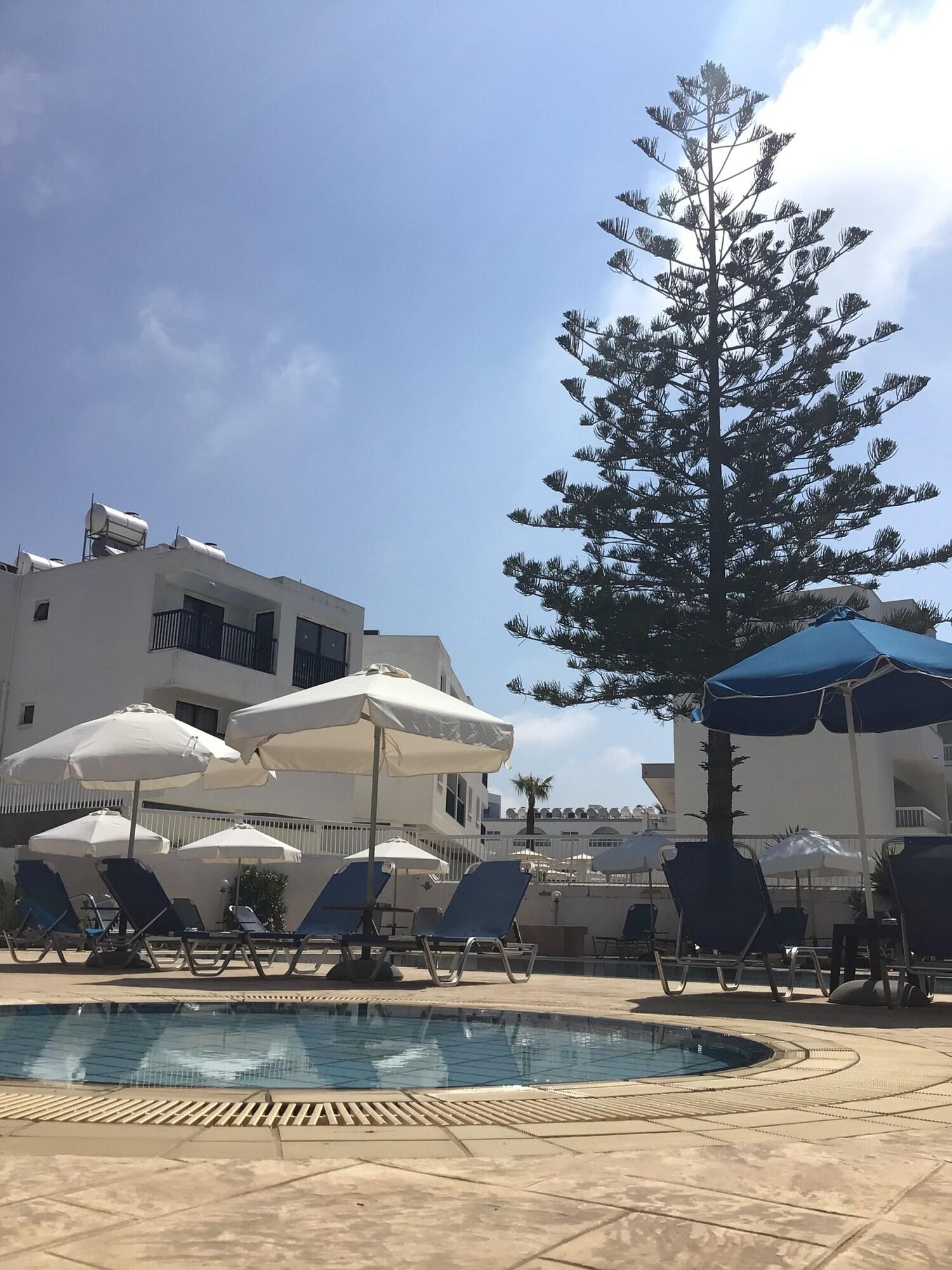 Florea Hotel Apartments Ayia Napa Esterno foto